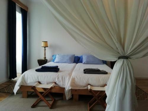 Marina Lounge Home