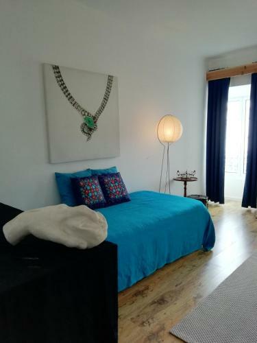 Marina Lounge Home