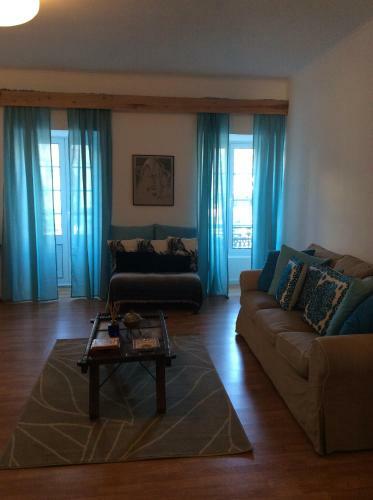 Marina Lounge Home