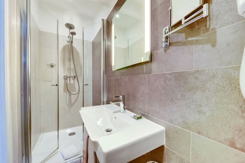 Hotel Passy Eiffel