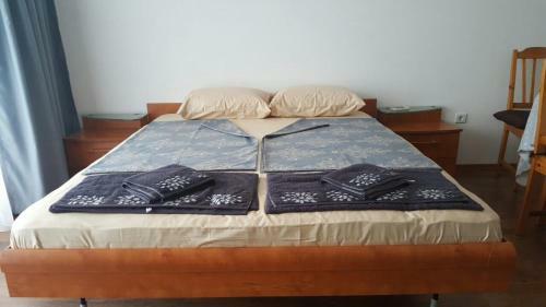 Zelev Apartments