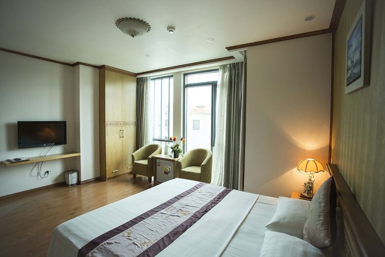 New Lotus Hotel