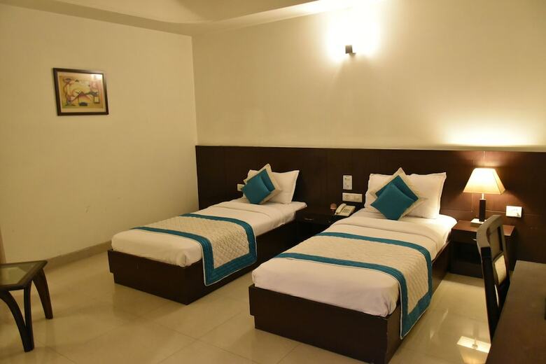 Hotel Impress