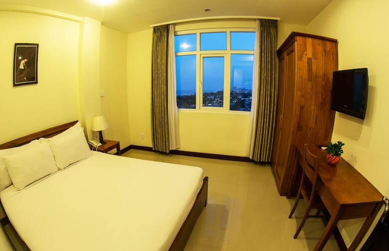 Starlet Hotel