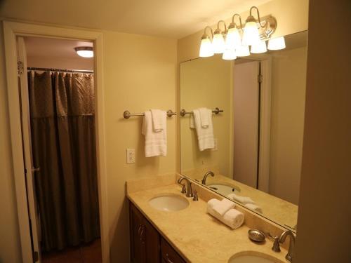 Apartment Castaways 2c Condo
