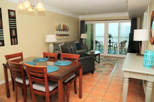 Apartment Castaways 2c Condo
