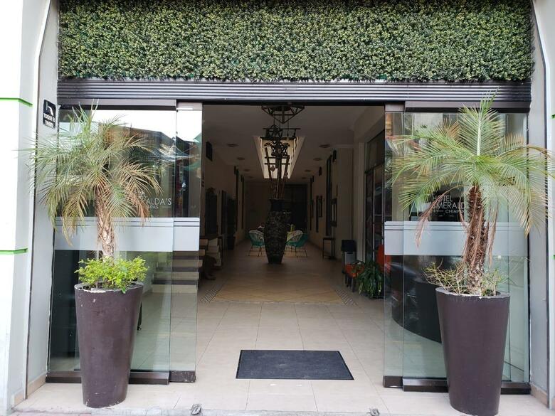 Hotel Esmeralda's