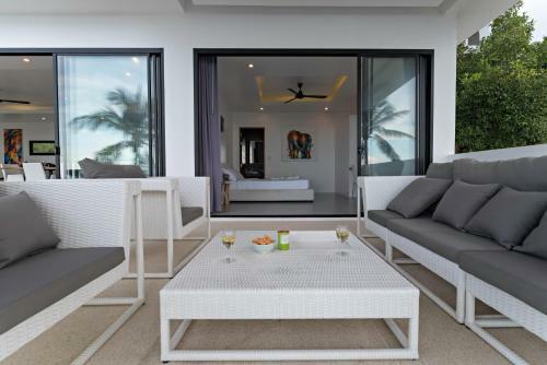 Luxury Modern Villa