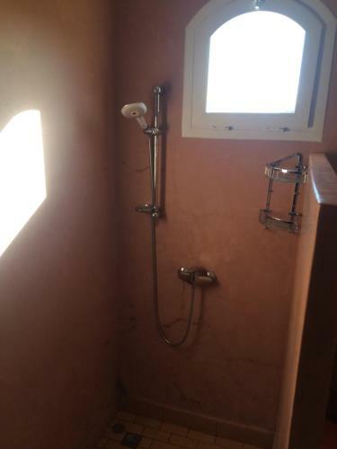 Hostel Itrane Guest House