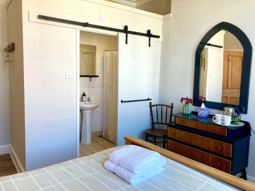 Hostel Riviera