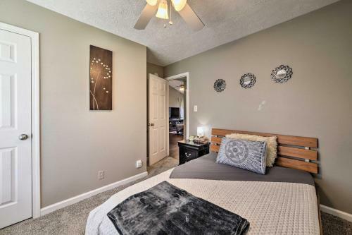 Charming Clarksville Home With Yard And Fire Pit!