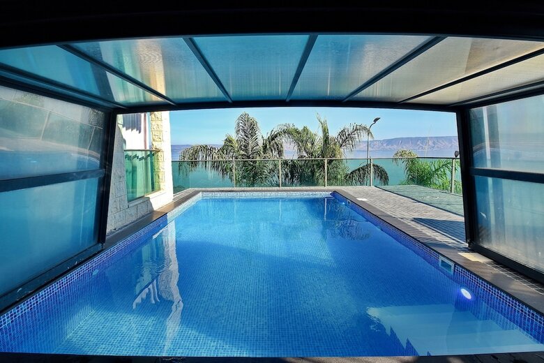 Hotel Luxury Suites