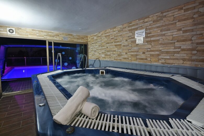Hotel Luxury Suites
