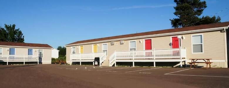 Gaudet Chalets & Motel
