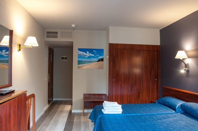 Hotel Acacias