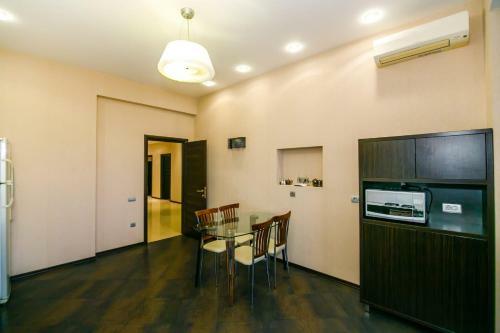 Apartment Teatr Rashida Beibytova 2