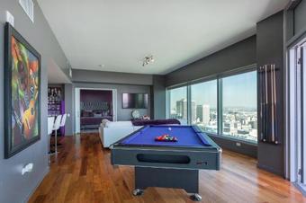 Apartment Urban Downtown La Pool Table Penthouse