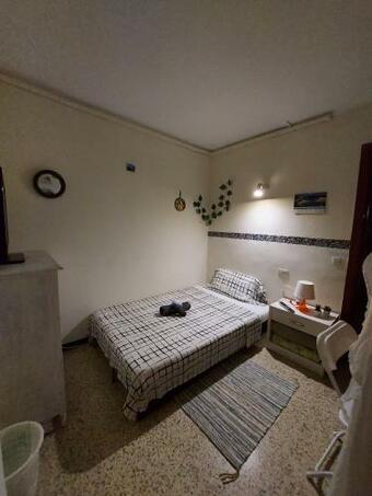Hostel Room In Guest Room - Private Individual Room With Exit Terrace And Shared Bathroom
