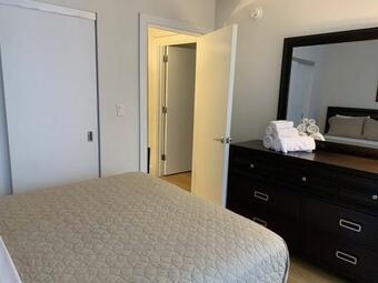Apartment East Side Corporate Central 30 Day Stays