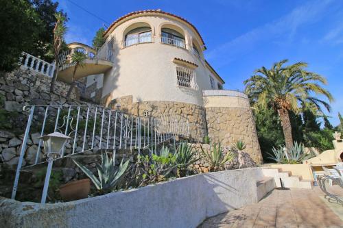 Holiday Villa Ebi