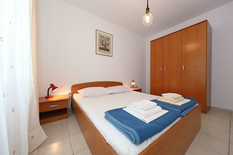 Apartments Lana