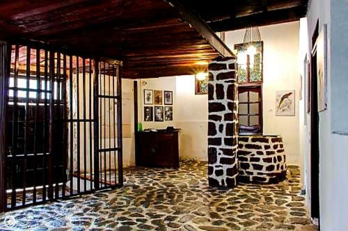 Hostel Edward Lear 1848