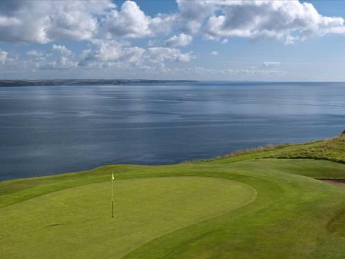 Lios Na Mara Lahinch