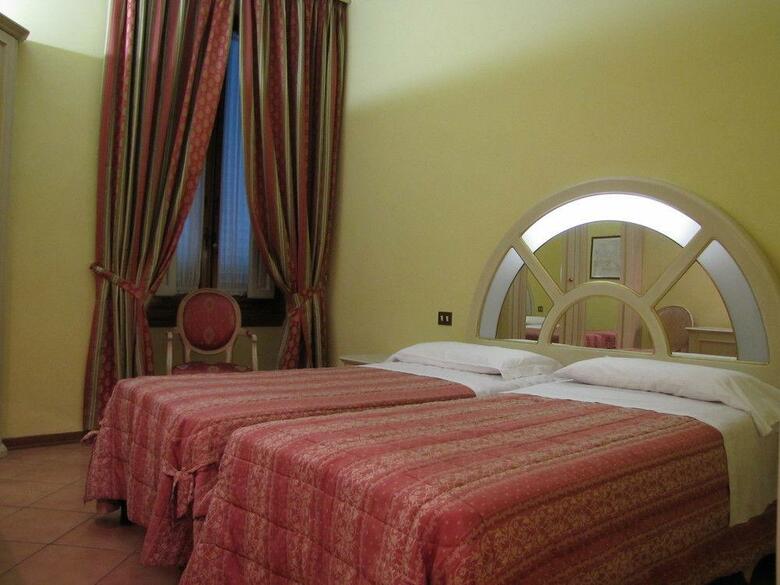 Hotel Royal