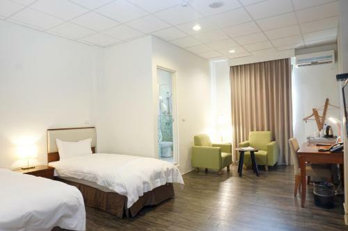 Auberge Ncnu Training Hotel