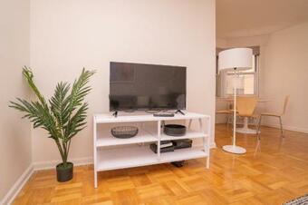 Appartement Diplomatic Square 30 Day Rentals