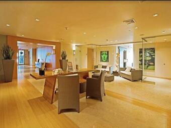 Appartement Luxurious Multi-floor 3br 3baths Sauna Salt Water Hot Tub & Gym In The Heart Of Miami
