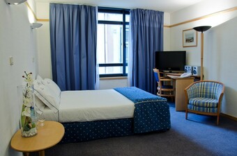 VIP Executive �den Aparthotel