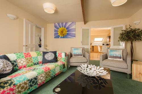 Royal Discovery Bed & Breakfast