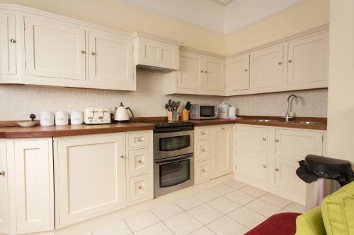 Royal Discovery Bed & Breakfast