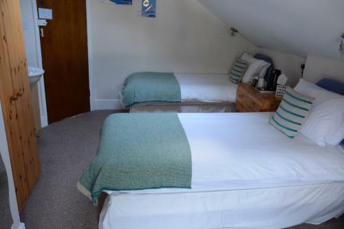 Bryn Llewelyn Bed & Breakfast