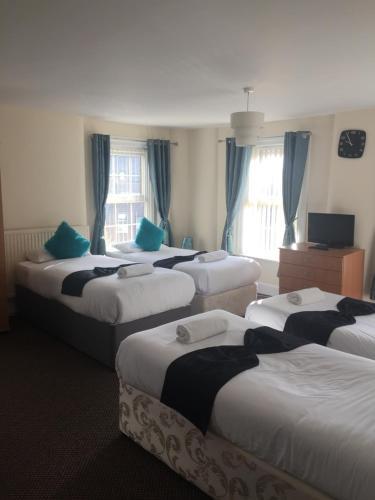 Leigh Arms Accommodation Hostel