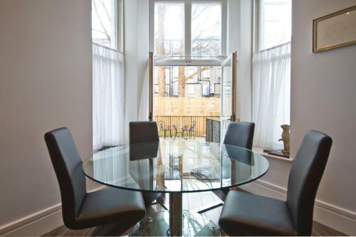 Gresham House Apartment