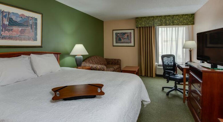 Hampton Inn Miami Dadeland Hotel