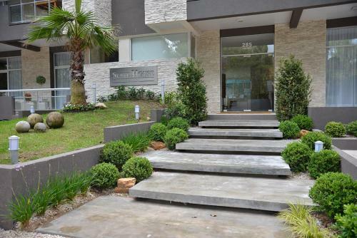 Suite House Carilo Apartment