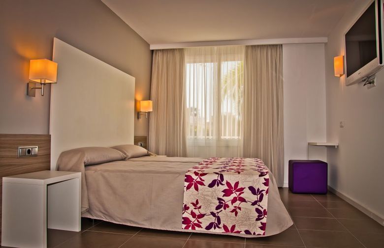 Maria Dolores Hotel