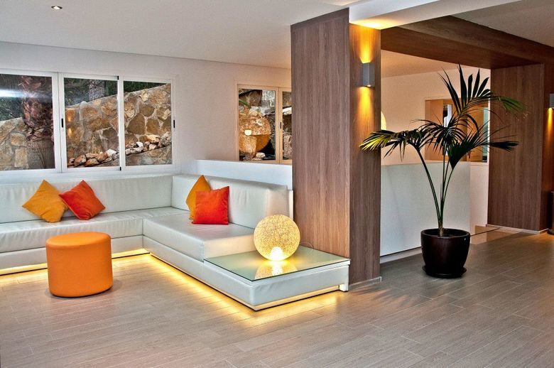 Maria Dolores Hotel
