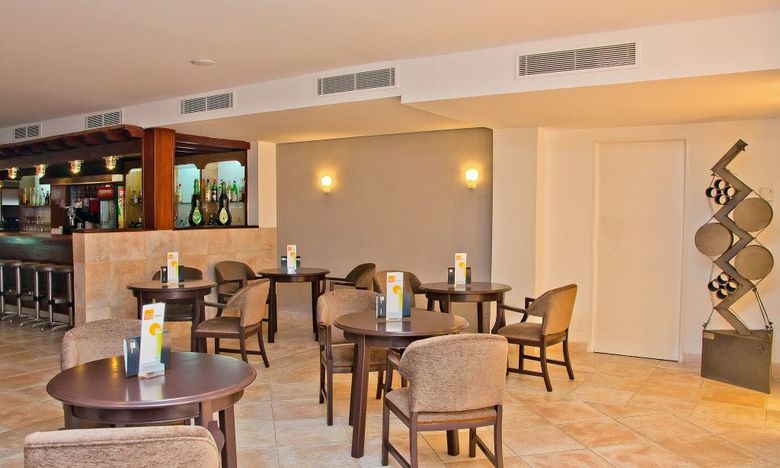 Maria Dolores Hotel