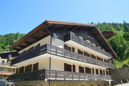 Hotel Le Genepy