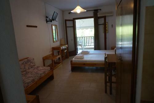 Alexander Aparthotel
