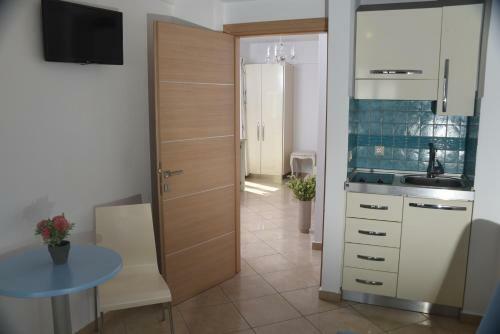 Kallisti Studios Apartment