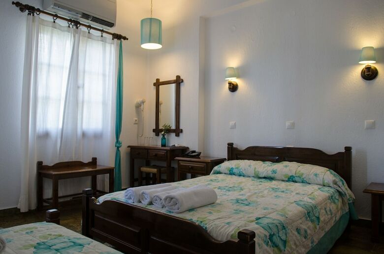 Elli Hotel