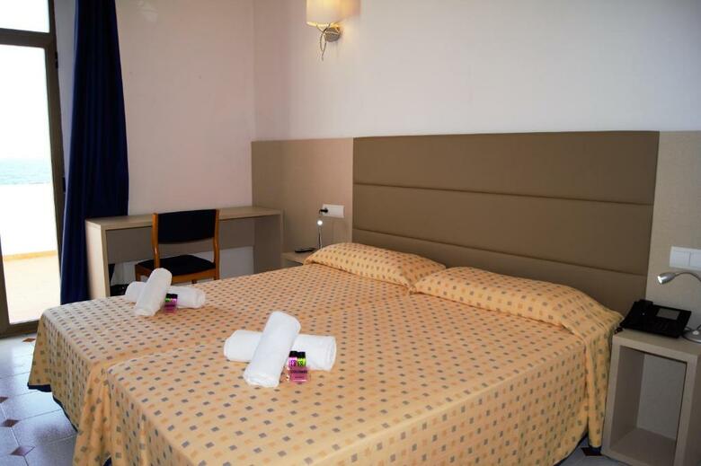 Rocabella Hotel