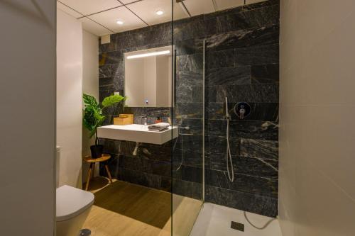 Romea Suites Apartment