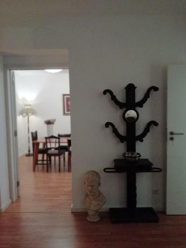 Marina Lounge Home