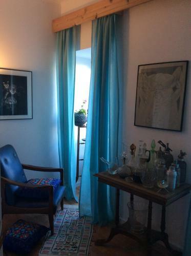 Marina Lounge Home